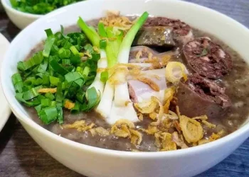 Món ăn từ lòng heo quen thuộc nhiều người Việt lọt top ngon nhất thế giới